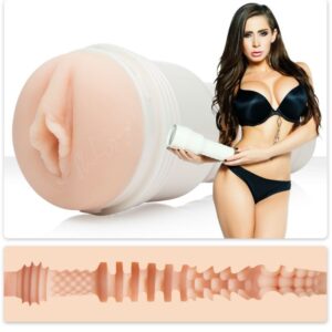 POTENTE - FLESHLIGHT GIRLS - MADISON IVY ALÉM DA VAGINA
